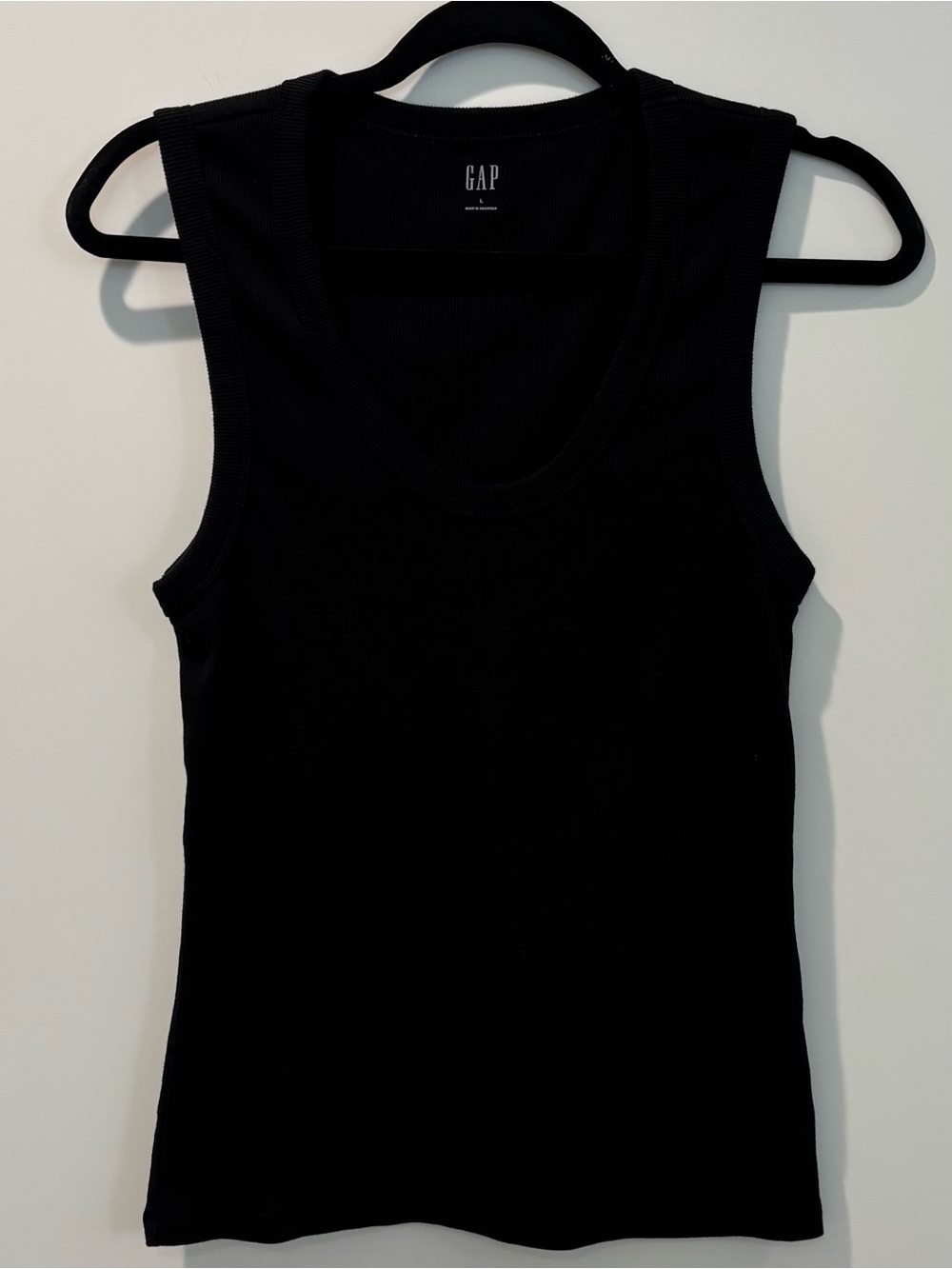GAP Black Ribbed Scoop Neck Tank Top Size Large